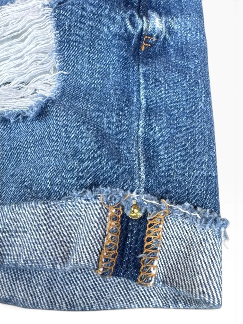 FRAME Le Grand Garçon Distressed Denim Shorts Size 31 in Heron Indigo Wash